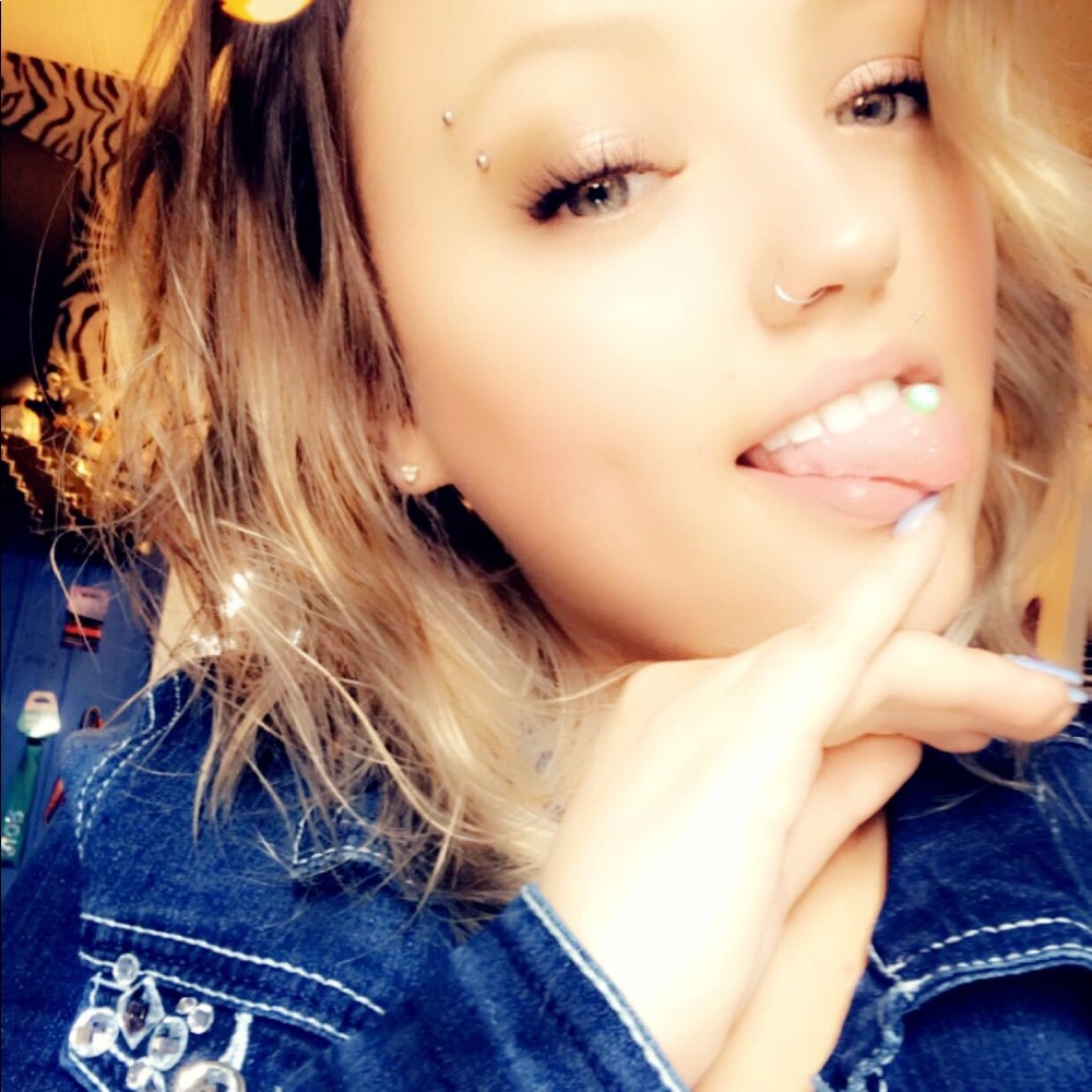 Meet your Posher, Haley